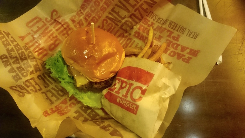 epic burger chicago, nourriture chicago, quoi manger a chicago, visiter chicago, blog voyage chicago