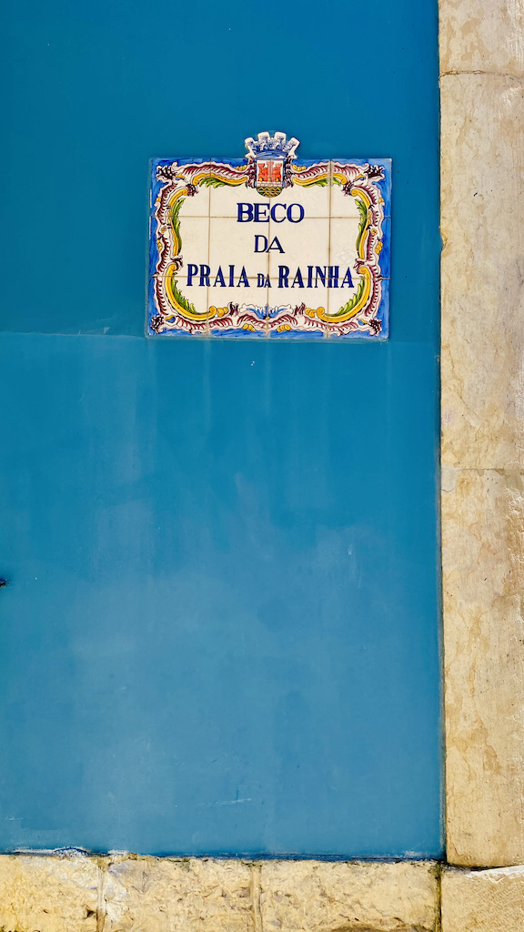 facade colorée de cascais bleu