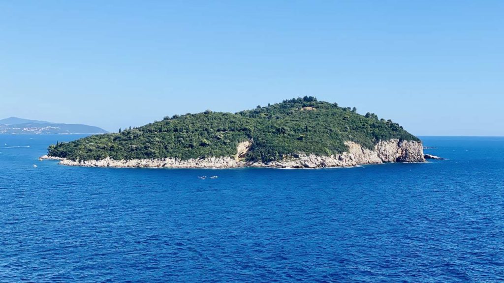 vue sur l'ile de Lokrum depuis la muraille de Dubrovnik